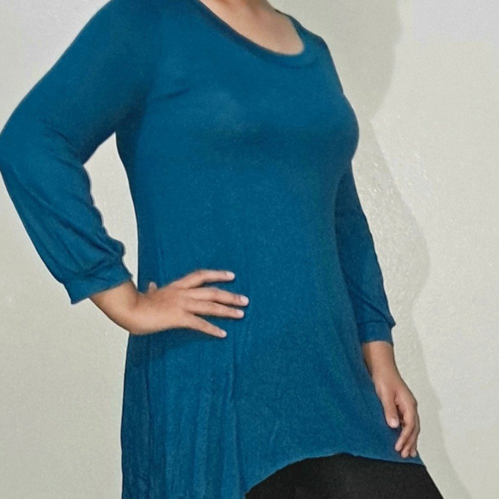 POLIANA SOLIC ASYMMETRICAL RAW EDGE HEM TUNIC